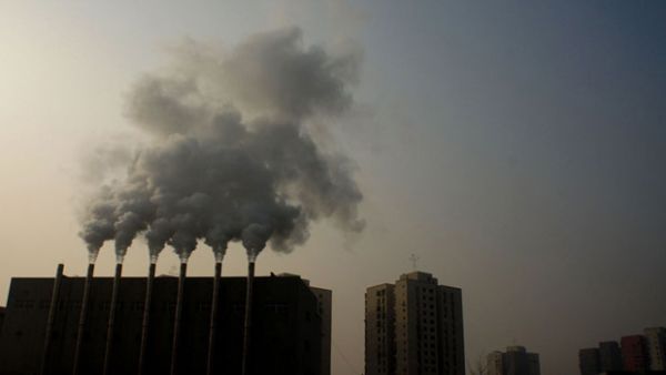The biggest threat to the environment is air pollution. (AFP)