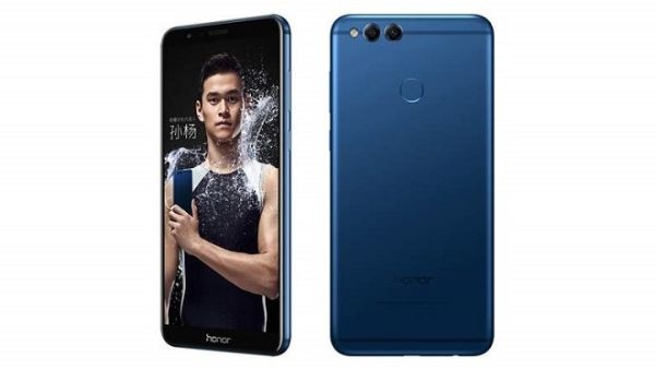 Here's a little pre-Christmas treat for those who want a nice phone at a good price. 