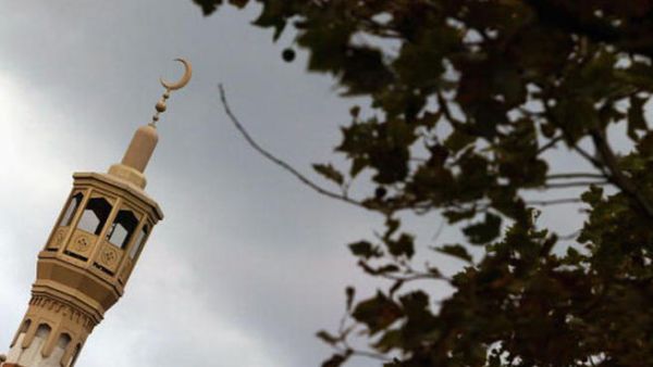 مسجد بريطاني في شرق لندن. 