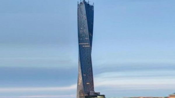 البرج اللولبي في دبي 