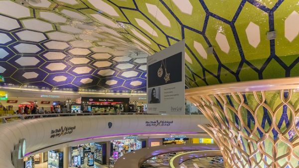 The UAE's new visa policy will contribute to further increasing the a amount of visitor spending in the coming years. (Shutterstock)