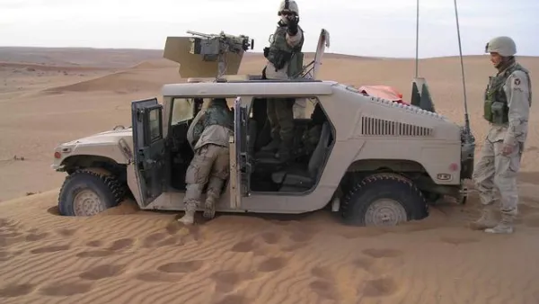 وفقا لخطة أوباما فإن عدد القوات سيقلص إلى حوالي النصف بنهاية عام 2015