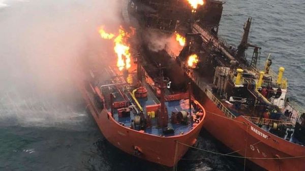 احتراق الغاز المسال في ناقلتين في البحر الأسود