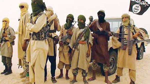 مقاتلون من داعش في الجزائر