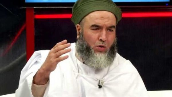 مدني مرزاق قائد “الجيش الاسلامي للانقاذ” الذراع العسكري سابقا للجبهة الاسلامية للانقاذ المنحلة