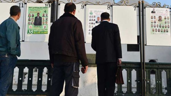 الجزائر.. إرهابي و4 مسلحين في قبضة الجيش
