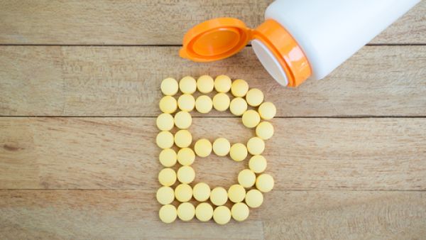 فيتامين B12 أحد الفيتامينات القابلة للانحلال في الماء