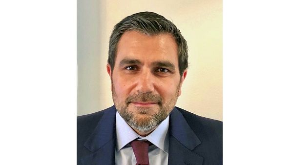 عمار خليل, مديرا تنفيذيا في فرع البنك في مركز دبي المالي العالمي عمار خليل, مديرا تنفيذيا في فرع البنك في مركز دبي المالي العالمي