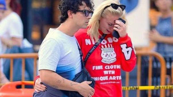 Joe Jonas Consoles Sophie Turner On His Birthday in New York City (Twitter)