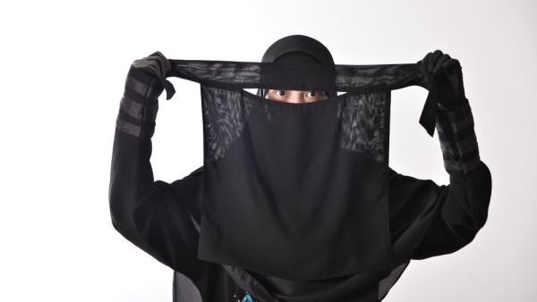 Niqab (Shutterstock)