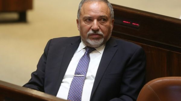 Former Israeli foreign minister and ultra-nationalist MP Avigdor Lieberman is seen during a session of the Israeli parliament on May 30, 2016. (AFP/File) 