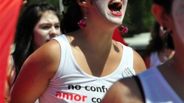 للمرأة الحق بالكلام للمرأة الحق بالكلام