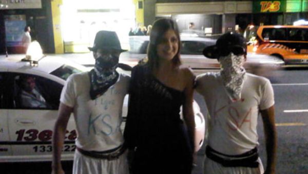 وصلت حملة أبو سروال وفنيله إلى أمريكا!. وصلت حملة أبو سروال وفنيله إلى أمريكا!.