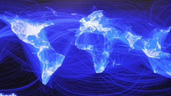 خارطة لفيس بوك تظهر شبكة الصداقات لقاعدة المستخدمين في العالم. خارطة لفيس بوك تظهر شبكة الصداقات لقاعدة المستخدمين في العالم.