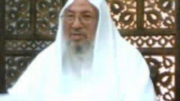 الشيخ القرضاوي متهم بالنفاق.