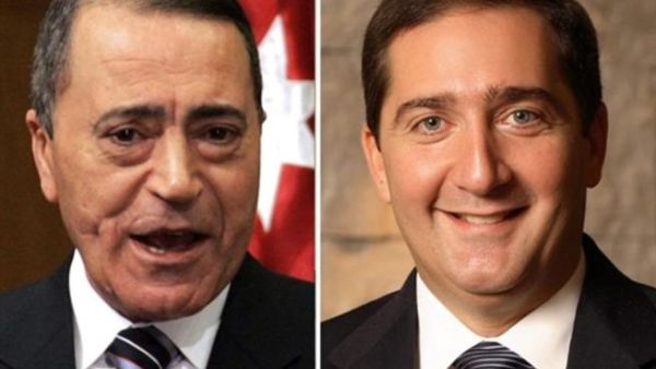 صورة تجمع بين الرفاعي رئيس الوزراء الأردني السابق والبخيت الرئيس الحالي. صورة تجمع بين الرفاعي رئيس الوزراء الأردني السابق والبخيت الرئيس الحالي.