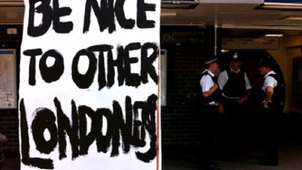 رسالة للبلطجية في بريطانيا. رسالة للبلطجية في بريطانيا.