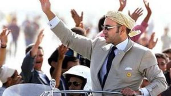 وعد العاهل المغربي محمد السادس بإجراء تعديلات على الدستور. وعد العاهل المغربي محمد السادس بإجراء تعديلات على الدستور.