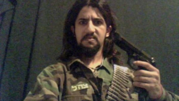 صورة الطالب السعودي بالزي العسكري الإسرائيلي!. صورة الطالب السعودي بالزي العسكري الإسرائيلي!.