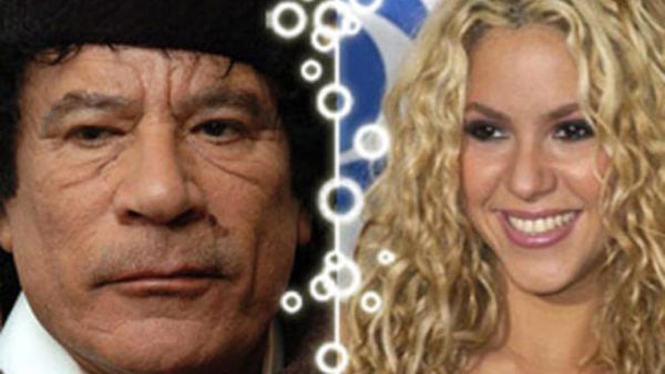 صورة للمغنية الكولومبية شاكيرا والرئيس الليبي معمر القذافي صورة للمغنية الكولومبية شاكيرا والرئيس الليبي معمر القذافي