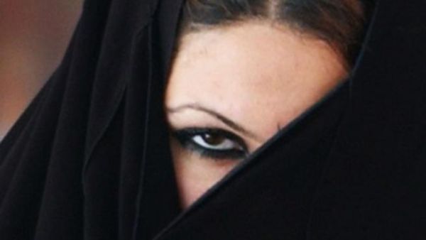 اغتصاب امرأة في السعودية يكلف ١٠ سنوات سجن!.