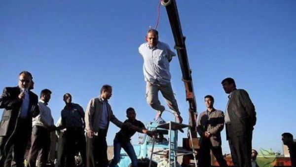 حملة على تويتر بعنوان: أوقفوا إعدام الأحوازيين حملة على تويتر بعنوان: أوقفوا إعدام الأحوازيين