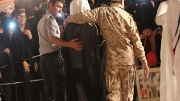 طرد رجل هيئة سعودي من جناح دولة الامارات في الجنادرية