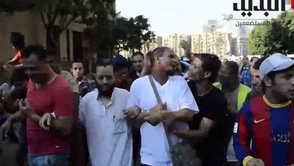 الاعتداء على الشيخ محمود شعبان في ميدان التحرير