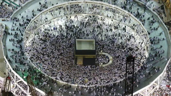 ولي العهد السعودي يحذر كل من تسول له نفسه المساس بأمن الحجاج - ارشيف 