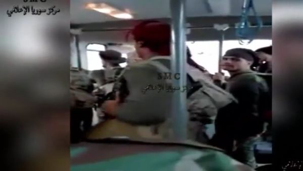 توقع ناشطون أن يكون الفيديو تم الحصول عليه من هاتف أحد قتلى أو أسرى مليشيا النجباء العراقية