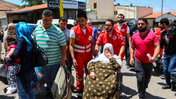 Refugees from Lebanon return to Syria (AFP File Photo)   