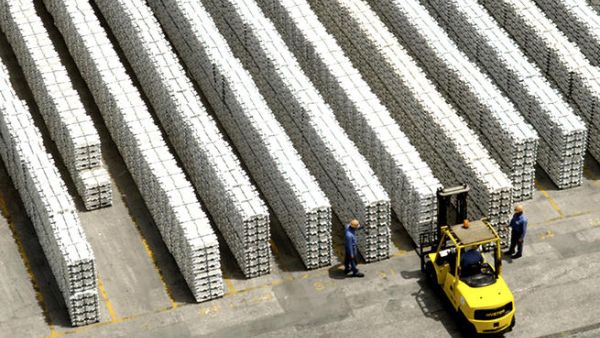 عن الانترنت