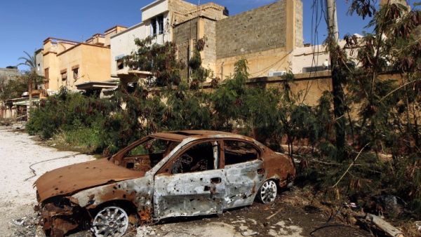 The aftermath of fighting between Daesh and Libyan forces in Benghazi. (AFP/Abdullah Doma)