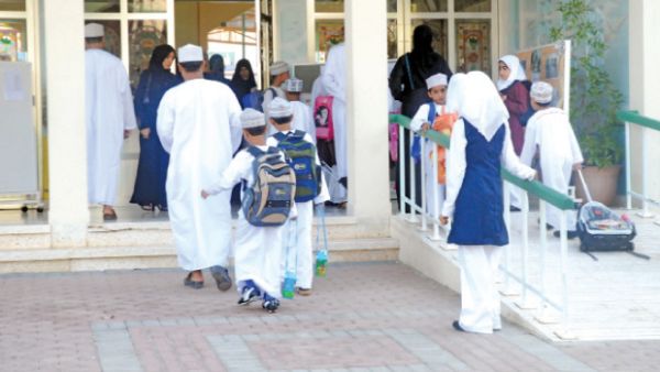 Under the revamp, primary and secondary schools will introduce a new course on IT and programming. (File photo)