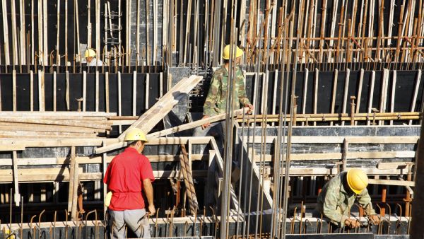 The report by consultancy Strategy& said that regional construction firms face a slew of challenges such as low oil prices and geopolitical issues. (Shutterstock)