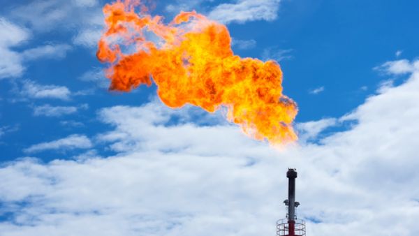 The World Bank aims to end routine gas flaring at oil production sites around the world by 2030. (Shutterstock)