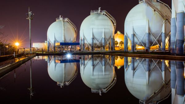 Iran has signed an agreement to export 10 billion cubic metres of gas per year to Oman in a deal that involves building a pipeline at a cost of about $1 billion. (File photo) Iran has signed an agreement to export 10 billion cubic metres of gas per year to Oman in a deal that involves building a pipeline at a cost of about $1 billion. (File photo)