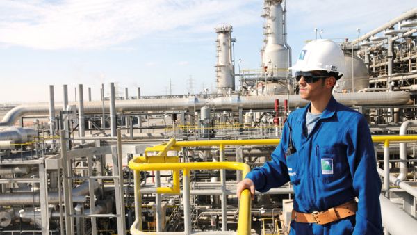Saudi Aramco's move to add new potential partners to the company’s slate of future capital projects will help promote diversification and infrastructure enhancement in support of Saudi Vision 2030. (File photo) Saudi Aramco's move to add new potential partners to the company’s slate of future capital projects will help promote diversification and infrastructure enhancement in support of Saudi Vision 2030. (File photo)