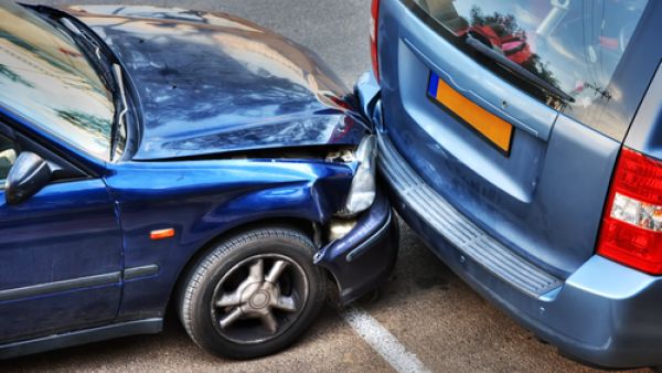 More than 45 per cent of respondents consider agency repair to be the most important feature when choosing a new car insurance policy.  (Shutterstock/Mtsyri)