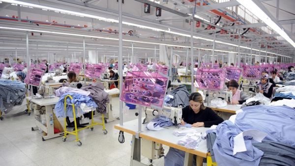 Financial problems, mainly liquidity and debt, are the main reasons for the closure of 249 companies in Tunisia between 2005 and 2015, according to a study. (Shutterstock)
