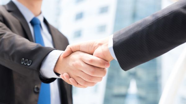 Deal making in the finance and consumer goods sectors will drop slightly in 2017 before rebounding in 2018. (Shutterstock)
Deal making in the finance and consumer goods sectors will drop slightly in 2017 before rebounding in 2018. (Shutterstock)