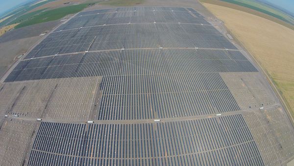 The Lilyvale Solar Farm in Queensland is expected to begin operations towards the end of 2018. (Abdul Lateef Jameel Energy)