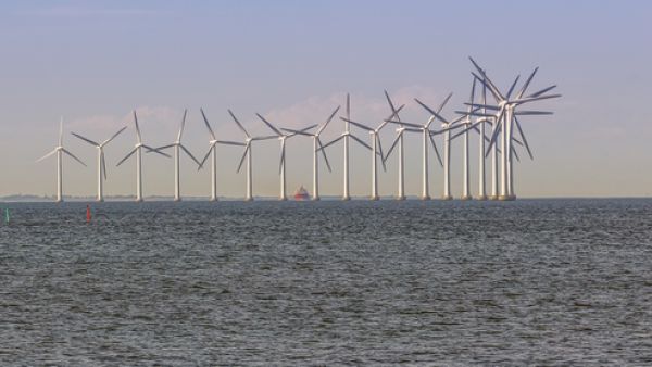 The objective of the Hywind pilot farm is to demonstrate cost efficient and low risk solutions for future commercial-scale floating wind farms. (Shutterstock) The objective of the Hywind pilot farm is to demonstrate cost efficient and low risk solutions for future commercial-scale floating wind farms. (Shutterstock)