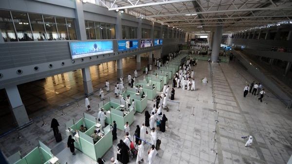 Arrivals at Jeddah Airport. (AFP/Fayez Nureldine)