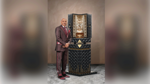 The perfume, priced at Dh4.752 million, will remain on display at The Dubai Mall until March 30. (Vogue Arabia)