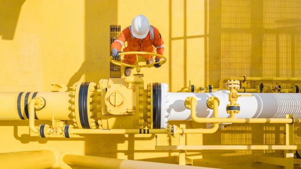 Iran launched a number of new projects aimed to increase its gas production. (Shutterstock)