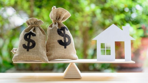 The real estate finance sector in the kingdom will play a significant role in increasing the ownership rate, reaching 70 per cent by 2030. (Shutterstock)
