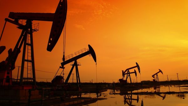 US to Outdo Saudi Arabia in Oil Exports in 2019. (Shutterstock)