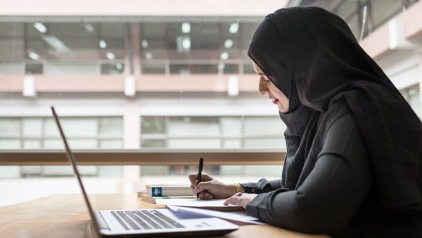 Saudi Arabia Assigns One Third of Government Jobs to Women. (Shutterstock)
