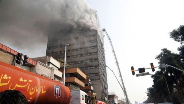 انهيار مبنى في إيران